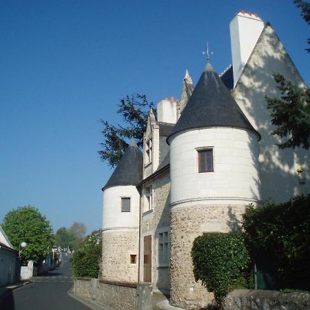 Hotel Manoir Du Rouvre Mettray Exterior foto